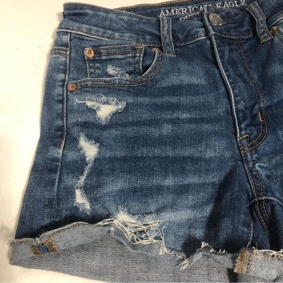 AMERICAN Eagle Hi-Rise Distressed Jean Shorts, size 4 - Picture 3 of 10